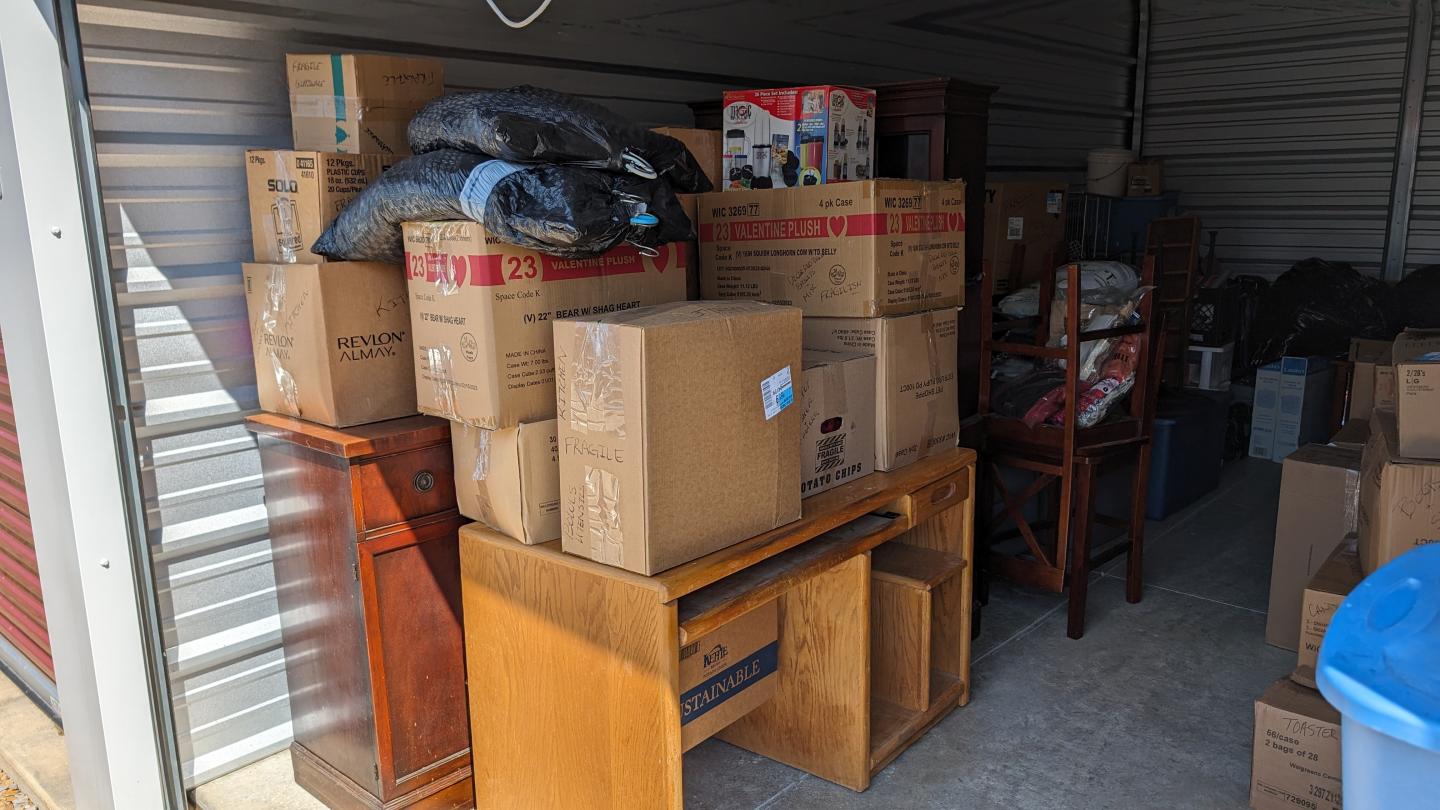 Storage Unit Auction in Zanesville, OH at Patriot Self Storage